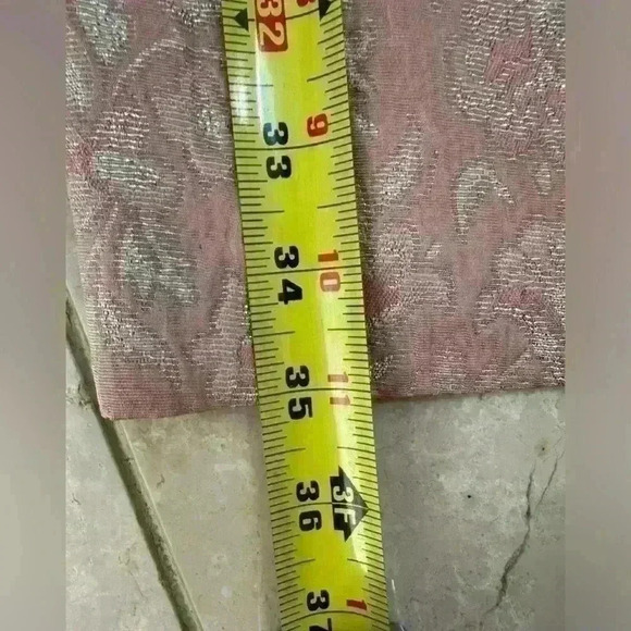 Maggy London Blush Pink Floral Embroidered Knee Length Sheath Dress W/Broach - Picture 8 of 9